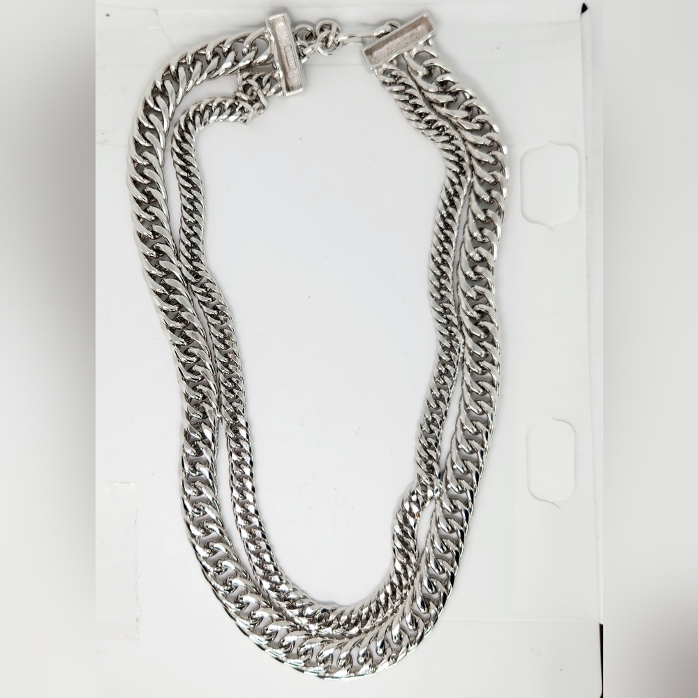 Stylish Multi-Layer Silver Necklace - image 7